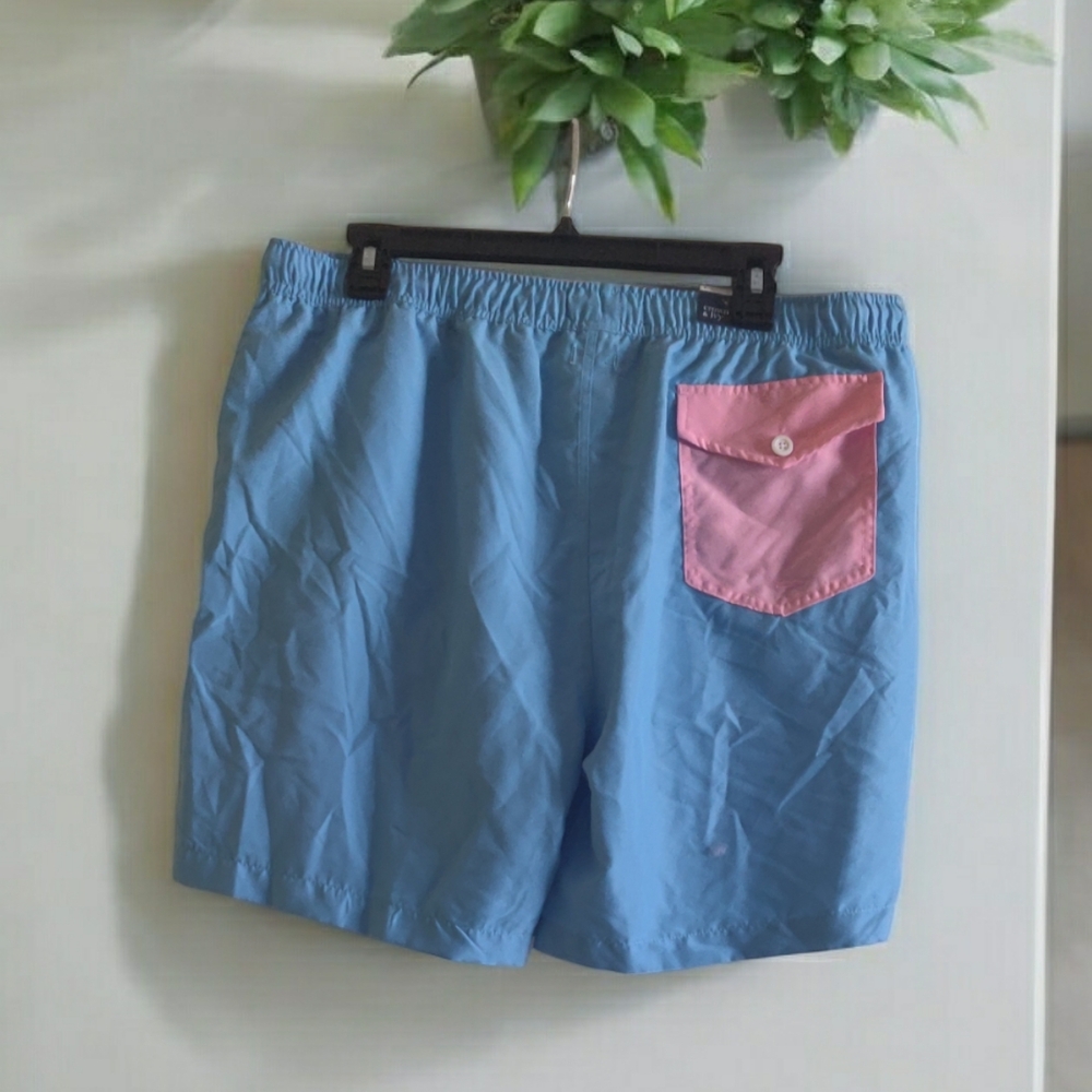 Crown & Ivy Large NWT Men's Blue Swim Shorts